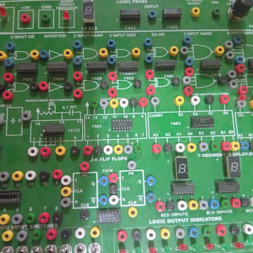 Digital System Trainer