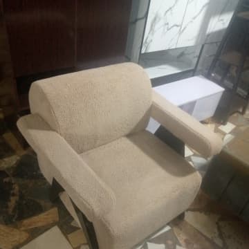 single cushion